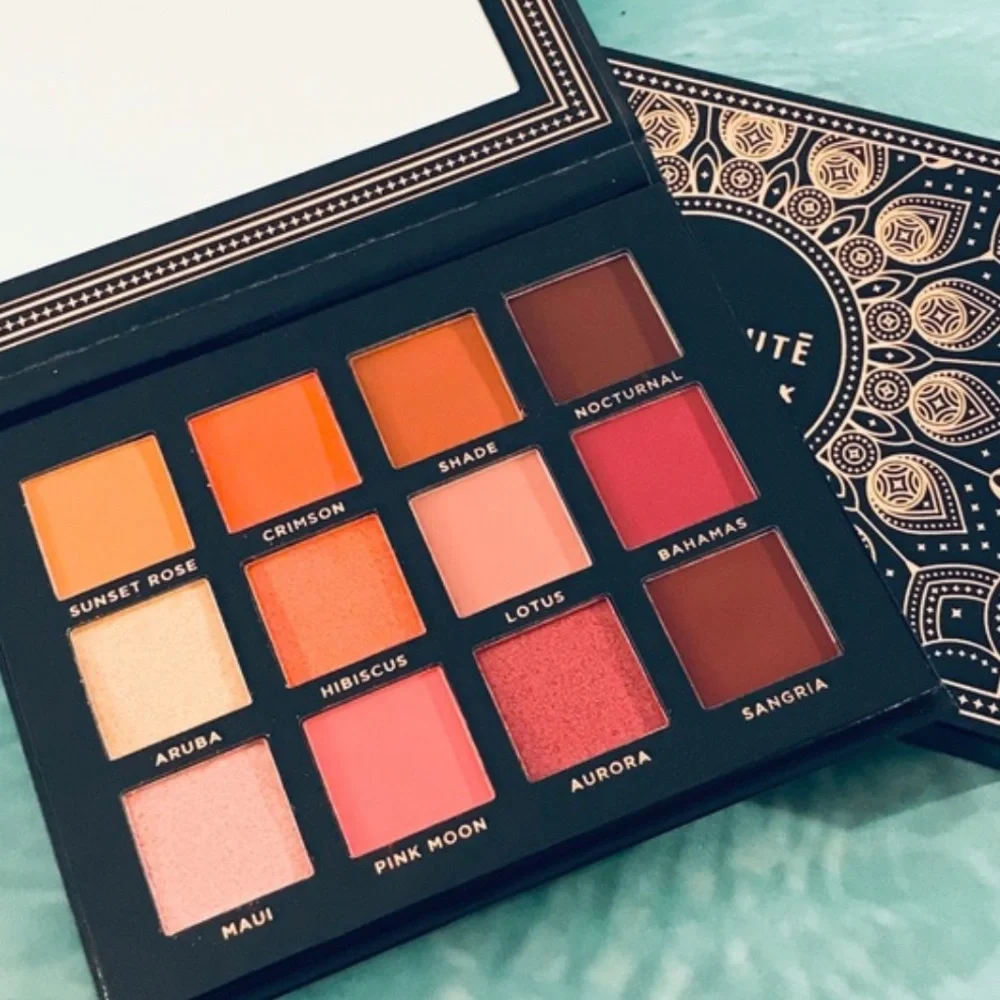 ❤️(Brand new) Ace Beaute Scarlet Dusk Full Eyeshadow Palette - Picture 2 of 3